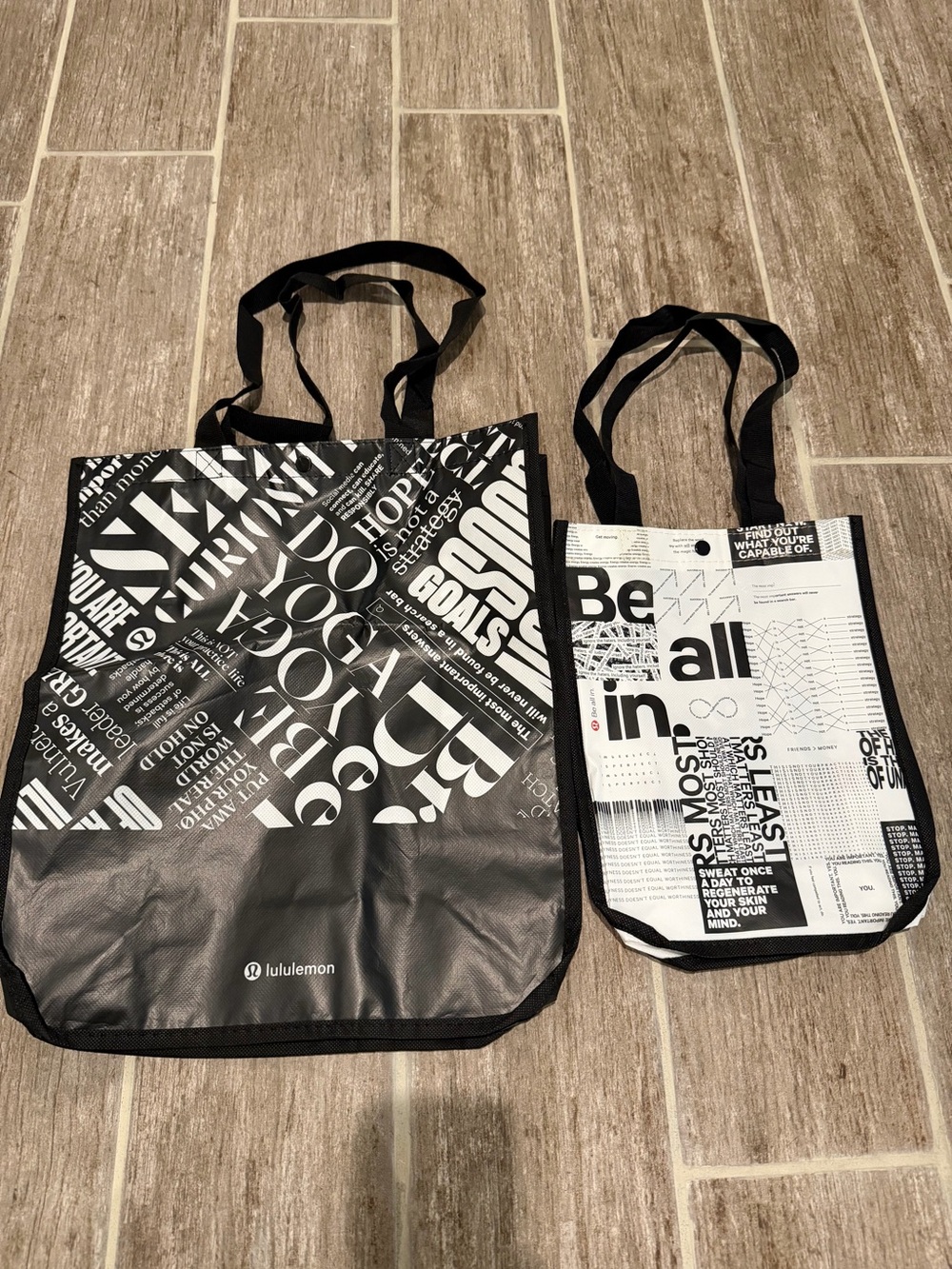 LULULEMON ATHLETICA WHITE BLACK tote shopping reusable bags